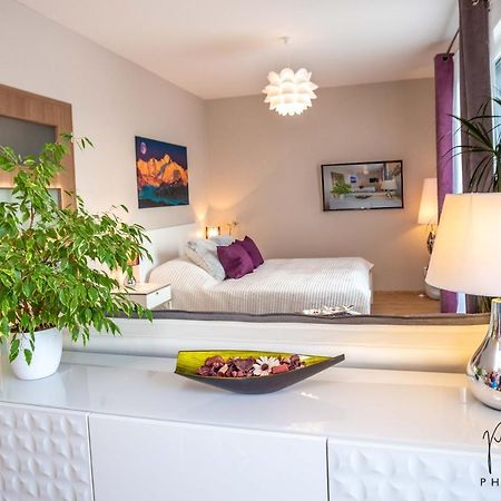 Luxurious, Lovely And Romantic Apartment In Tábor Exterior foto