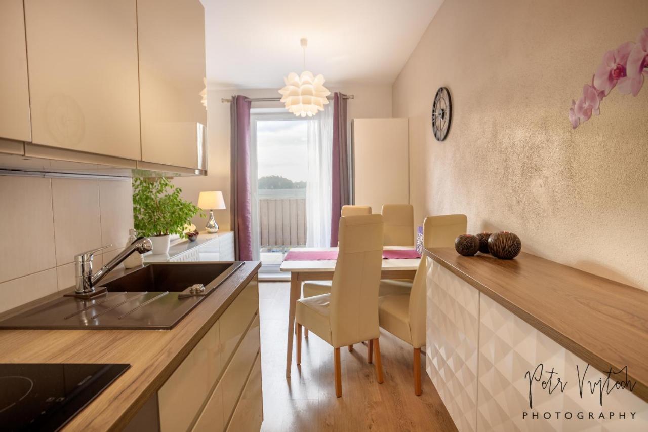 Luxurious, Lovely And Romantic Apartment In Tábor Exterior foto
