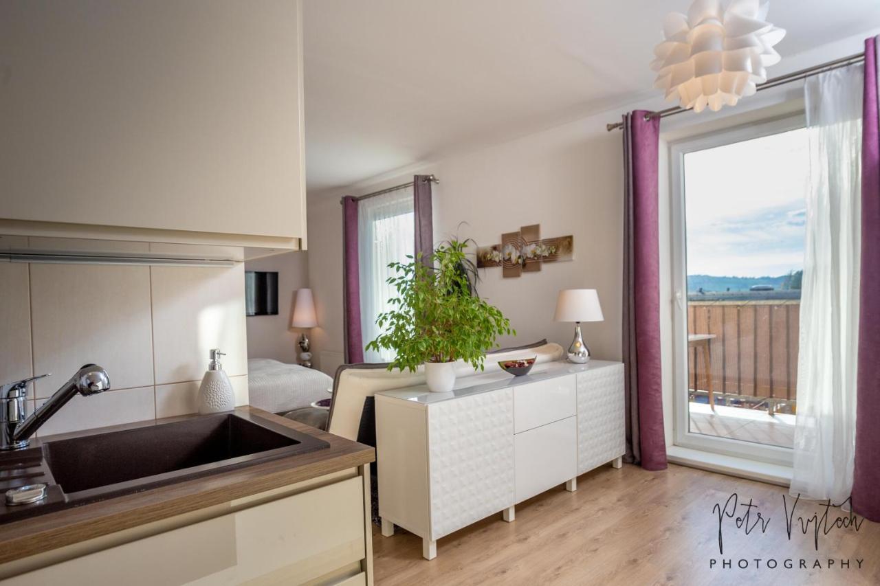 Luxurious, Lovely And Romantic Apartment In Tábor Exterior foto