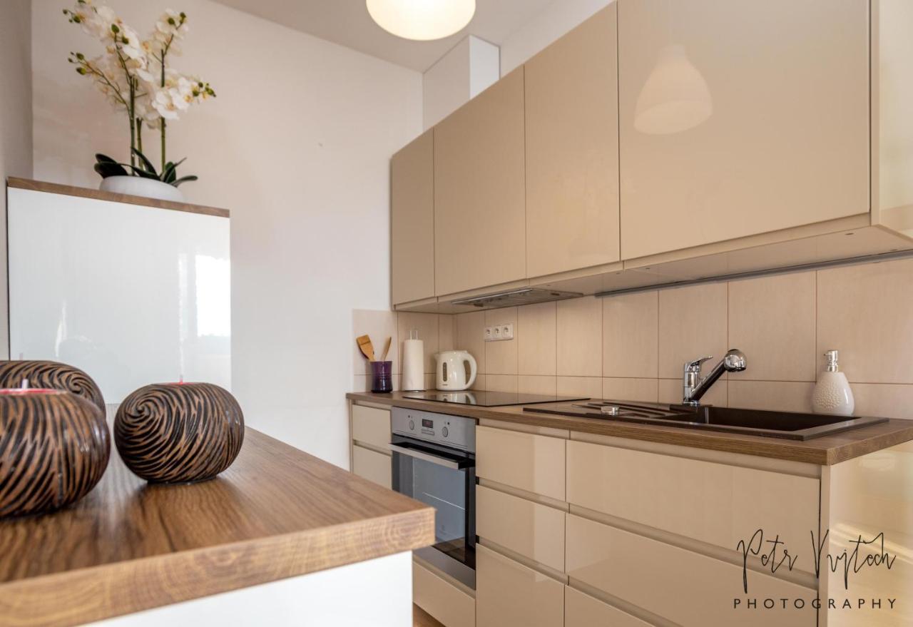 Luxurious, Lovely And Romantic Apartment In Tábor Exterior foto
